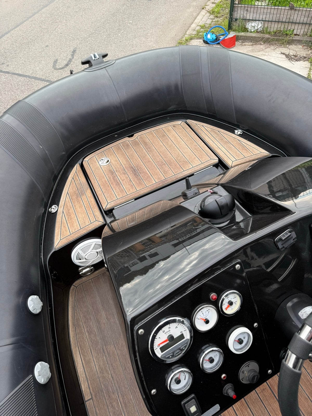 Foto 10 van Castoldi 16 SB Jet Tender - Luxe en Krachtig