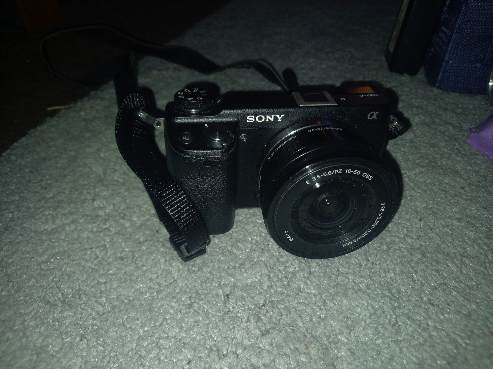 Sony NEX-6 Systeemcamera met E 3.5-5.6/16-50 OSS lens, Beeldstabilisatie, Accu, Ophalen of Verzenden, Zo goed als nieuw