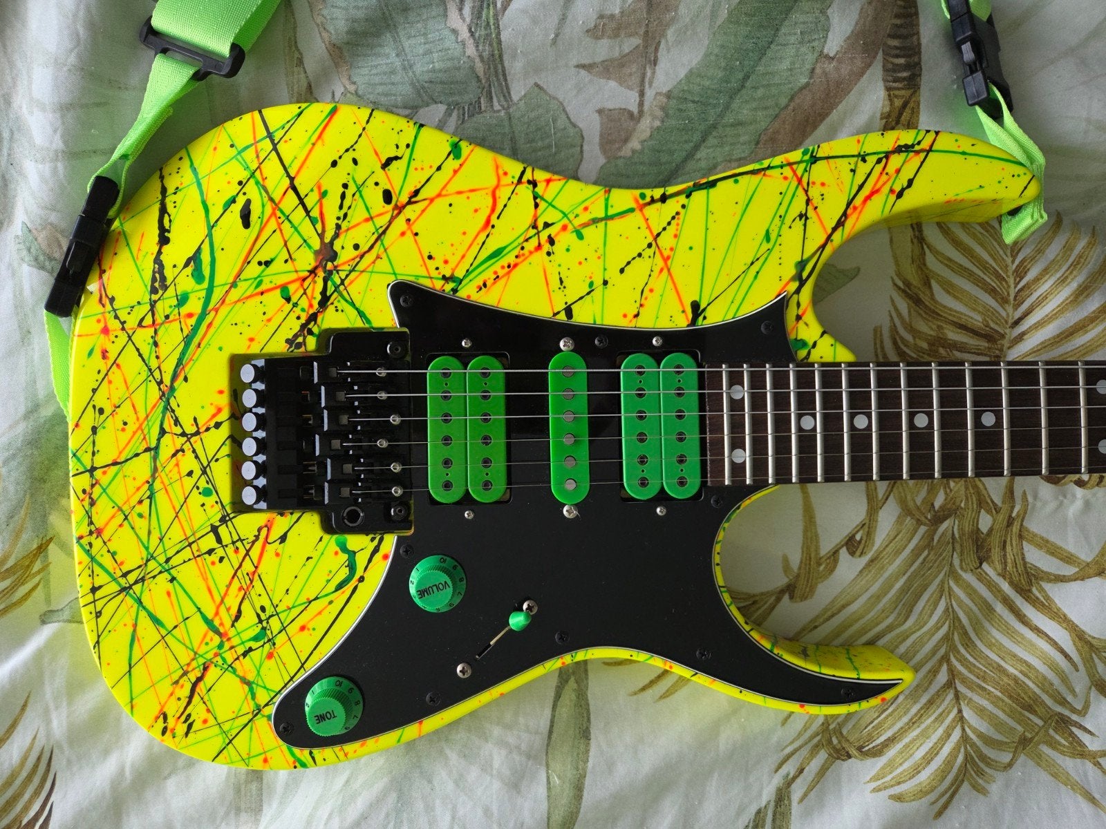 Ibanez RG505bk - refinished, Ophalen of Verzenden, Zo goed als nieuw, Solid body, Ibanez
