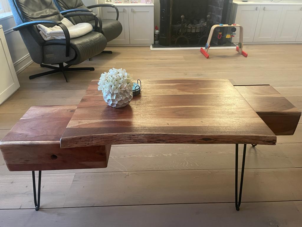 Salontafel van massief hout met lades en metalen poten, Huis en Inrichting, Tafels | Salontafels, Ophalen, 50 tot 100 cm, 100 tot 150 cm