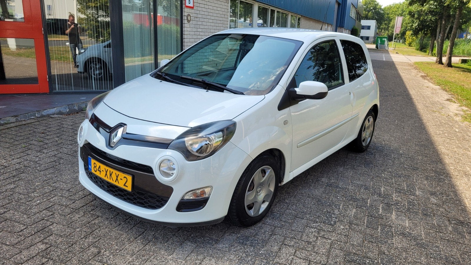Renault Twingo 1.2 16V 2012 airco/nieuwe apk/ dealer onderho, Auto's, Renault, Voorwielaandrijving, 839 kg, 74 pk, 4 cilinders