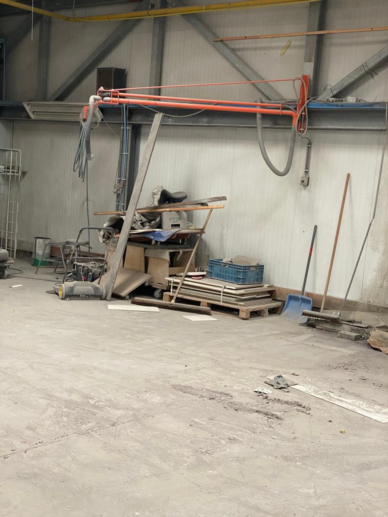 Schuur arm stof afzuiging 2x €75,- p/st, Ophalen