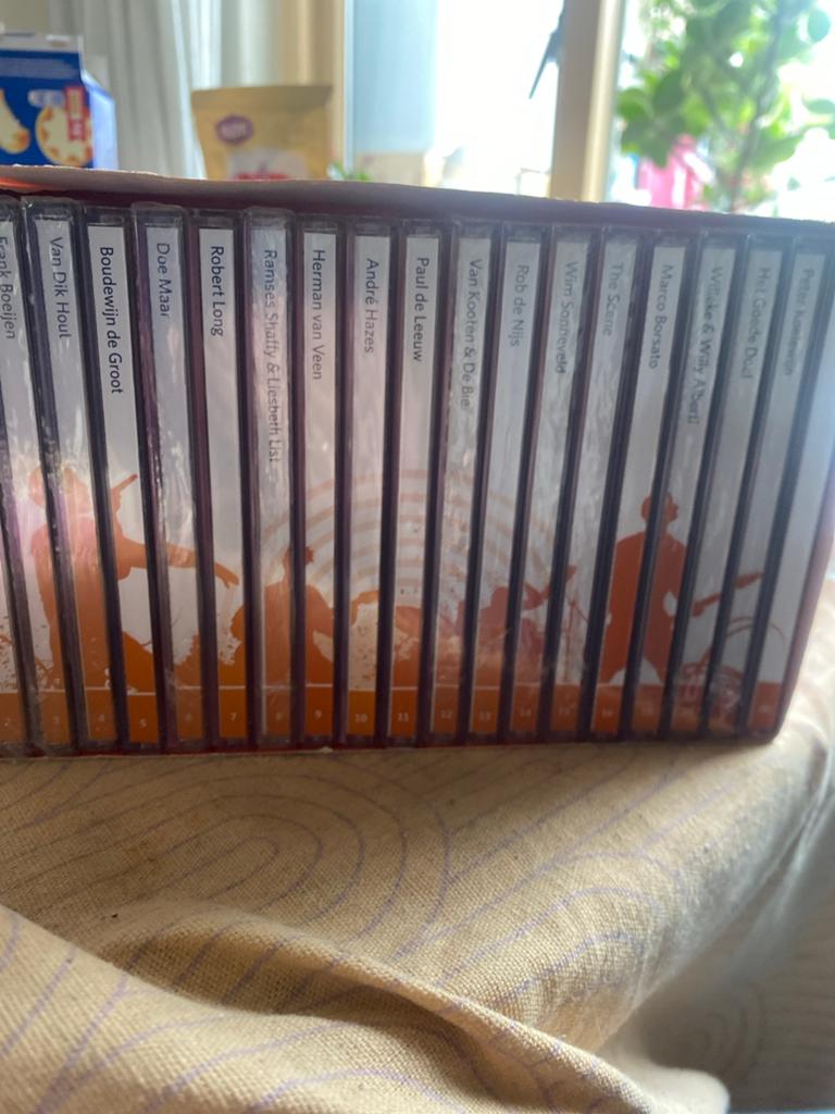 Box van 20 cds nederlandstalige popklassiekers, Ophalen of Verzenden, Nieuw in verpakking, Overige genres