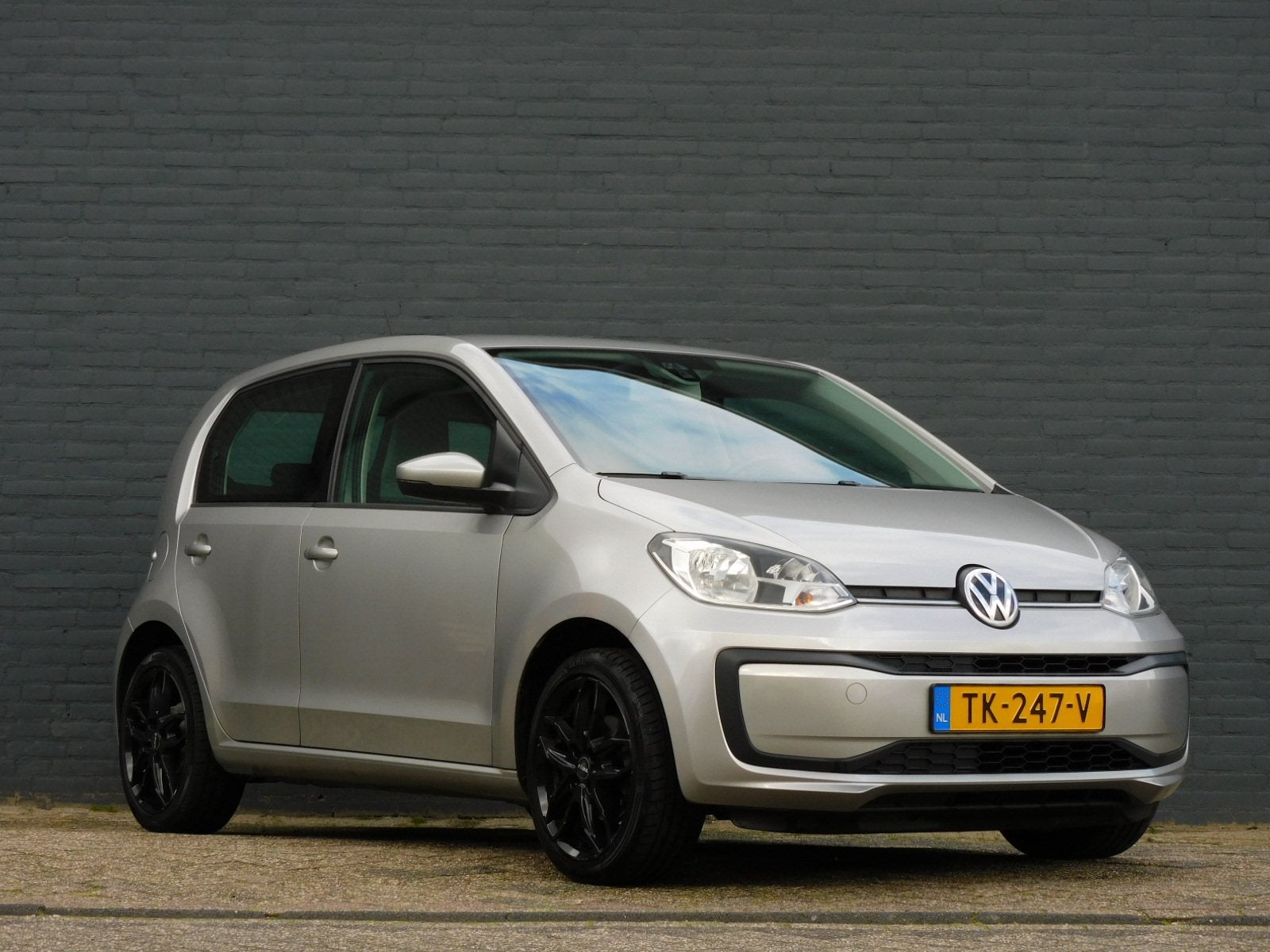 Volkswagen up! 1.0 BMT move up! TOPSTAAT! DEALER ONDERHOUDEN, Auto's, Volkswagen, Voorwielaandrijving, Stof, Gebruikt, Origineel Nederlands