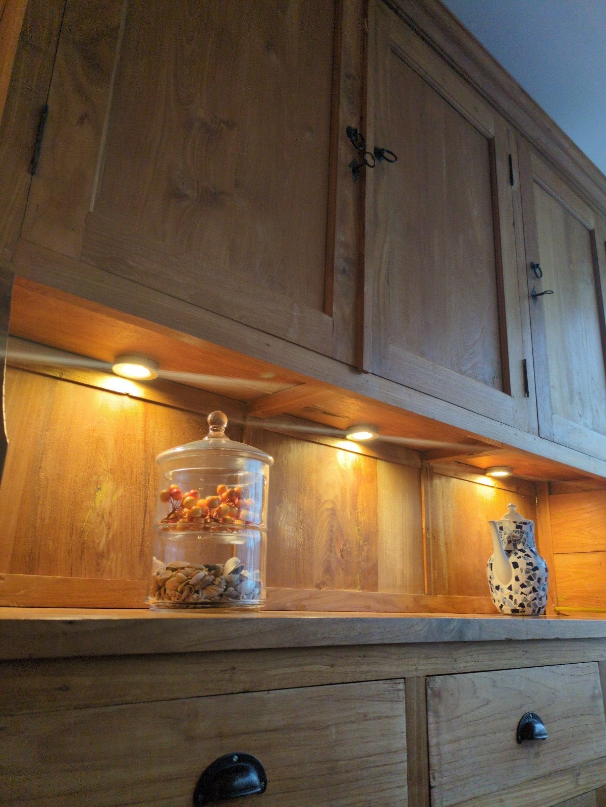 Foto 18 van Teakhouten wandkast met LED verlichting - 2 delen
