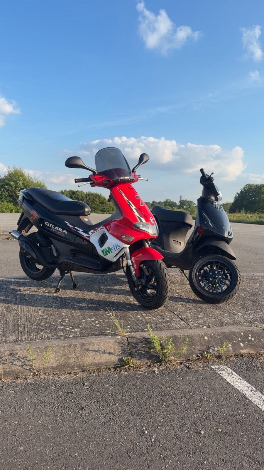 Gilera runner brom, Fietsen en Brommers, Scooters | Piaggio, Ophalen of Verzenden, Zo goed als nieuw, Tweetakt, Overige modellen