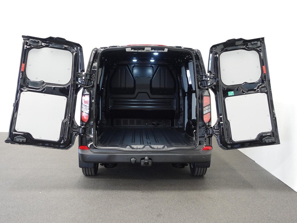 Ford Transit Custom 300 2.0 TDCI L2H1 Trend NIEUW MODEL Auto, Auto's, Bestelauto's, Euro 6, 4 cilinders, 1887 kg, Zwart