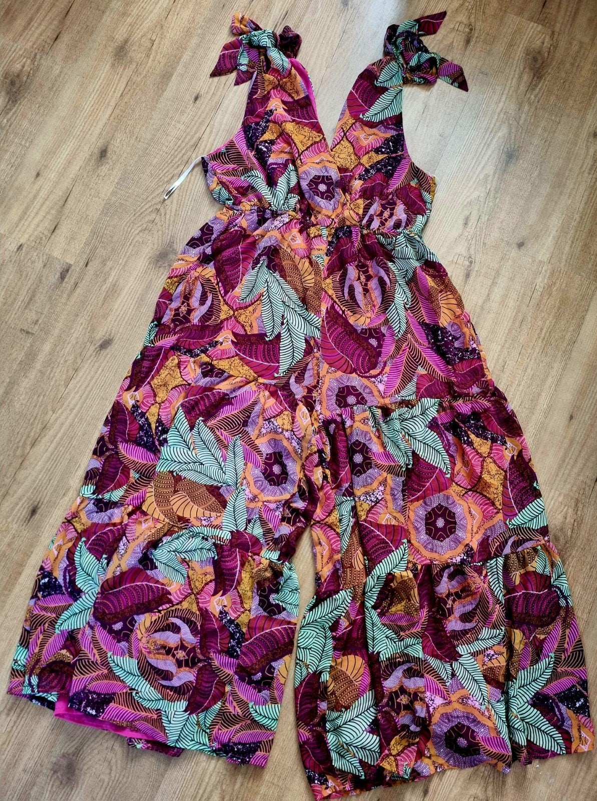 Kleurrijke jumpsuit met tropische print maat 42-44, Kleding | Dames, Jumpsuits, Maat 42/44 (L), Ophalen of Verzenden, Roze, Onbekend