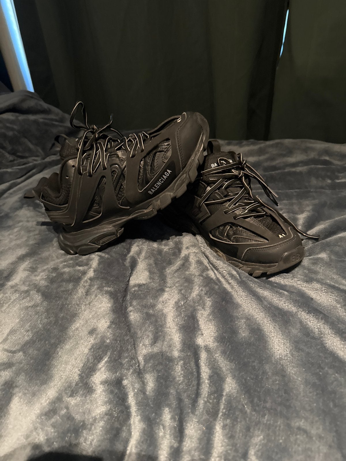Balenciaga Track Sneakers Zwart, Ophalen, Gedragen, Zwart, Sneakers of Gympen