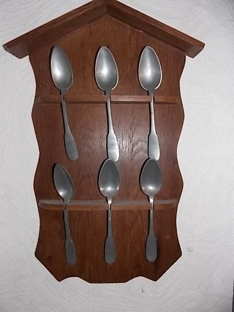 Vintage houten lepelrek met 6 tinnen lepels, Ophalen of Verzenden