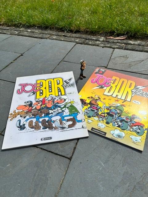 joe bar strip met extra, Verzamelen, Stripfiguren, Ophalen of Verzenden, Overige figuren, Zo goed als nieuw, Beeldje of Figuurtje