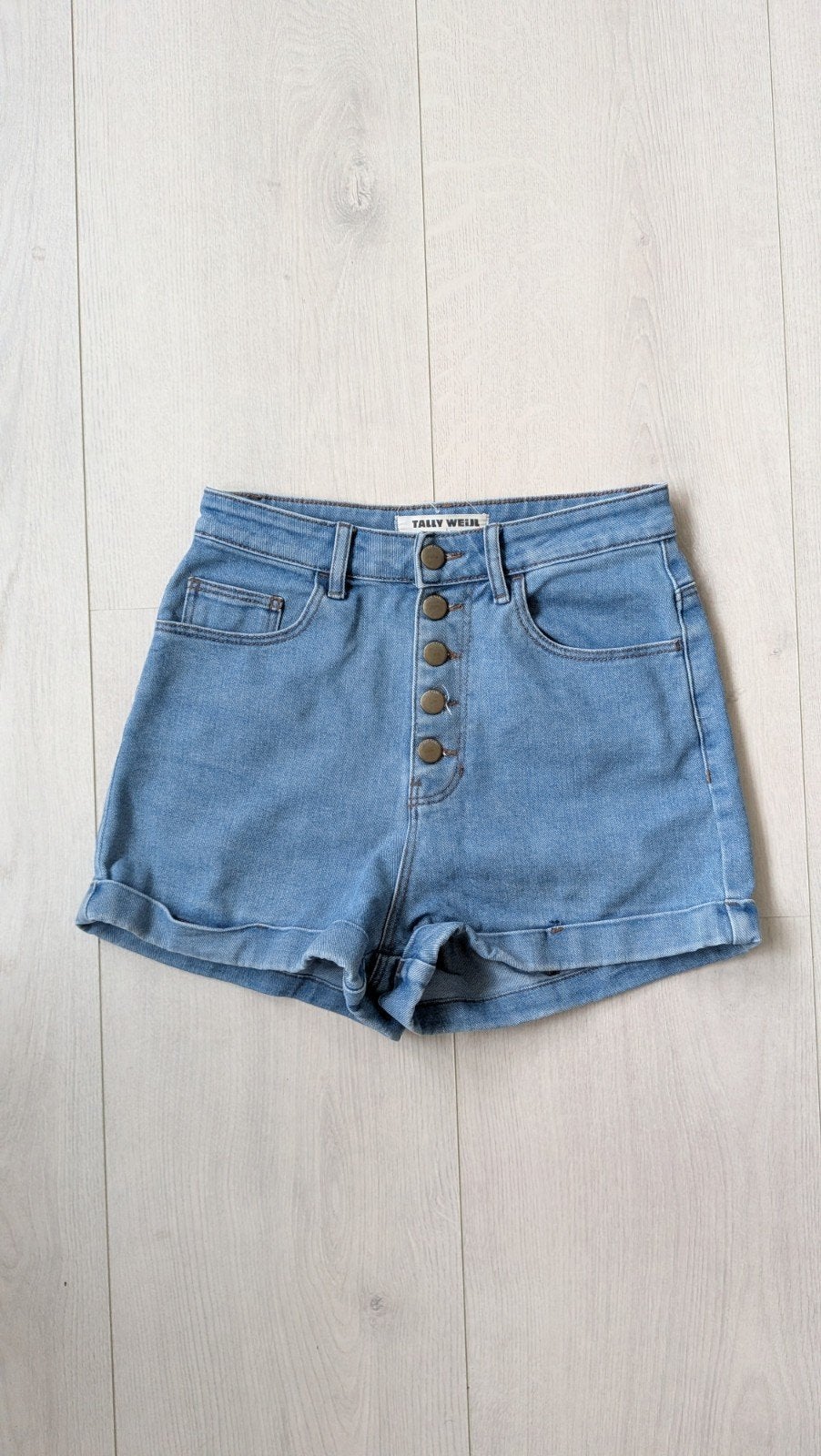 Tally Weijl denim shorts maat 36, valt als 34, Tally Weijl, Kort, Blauw, Ophalen of Verzenden
