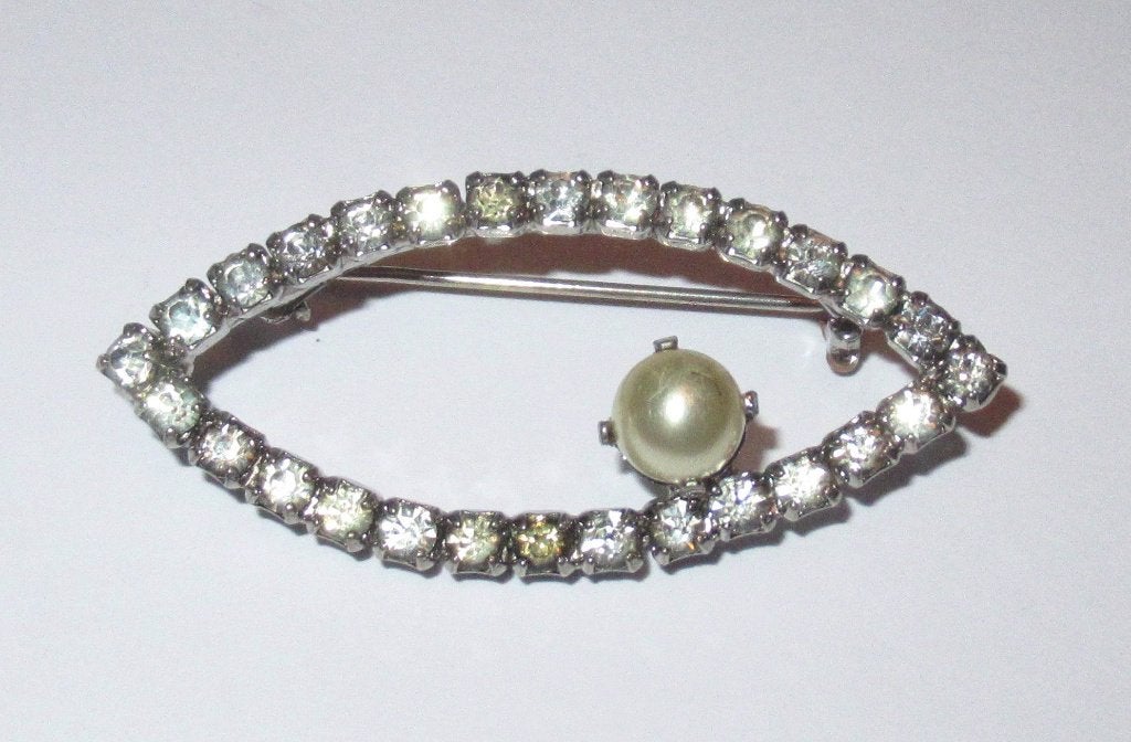 Leuke broche met helder geslepen kristallen., Met kristal, Overige materialen, Gebruikt, Ophalen of Verzenden