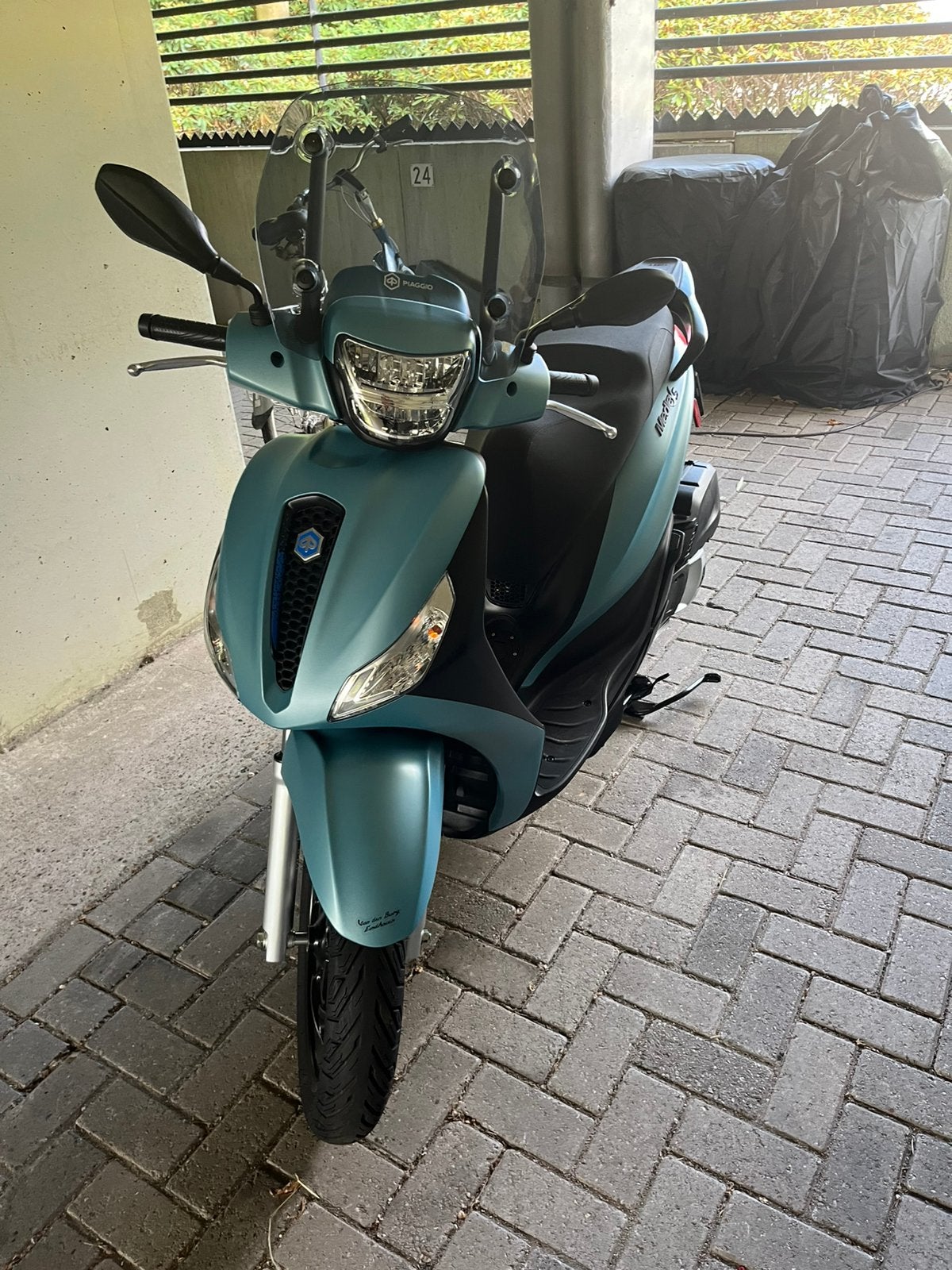 Piaggio Medley 200, Particulier