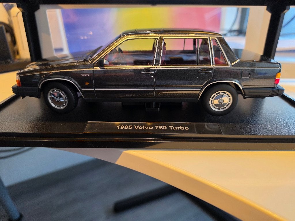 Volvo 760 Turbo 1985, Hobby en Vrije tijd, Modelauto's | 1:18, Ophalen of Verzenden, Nieuw, Auto, Overige merken