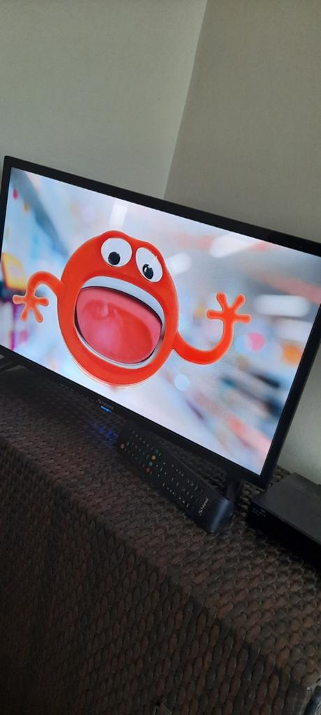 Strong LED TV - Compact en veelzijdig, 50 Hz, HD Ready (720p), 60 tot 80 cm, Ophalen