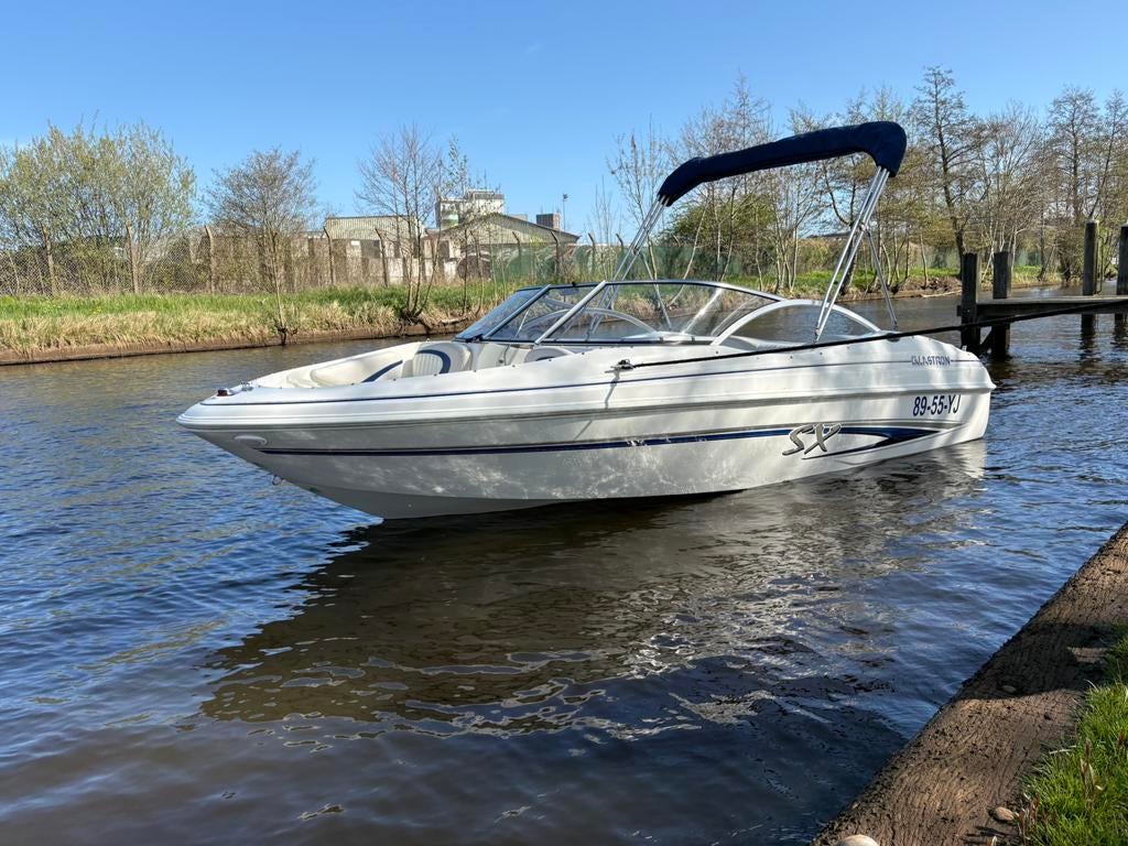 Glastron SX 175 uit 2004 Volvo penta 3.0 inclusief trailer, Watersport en Boten, Speedboten, Ophalen, Gebruikt, Binnenboordmotor