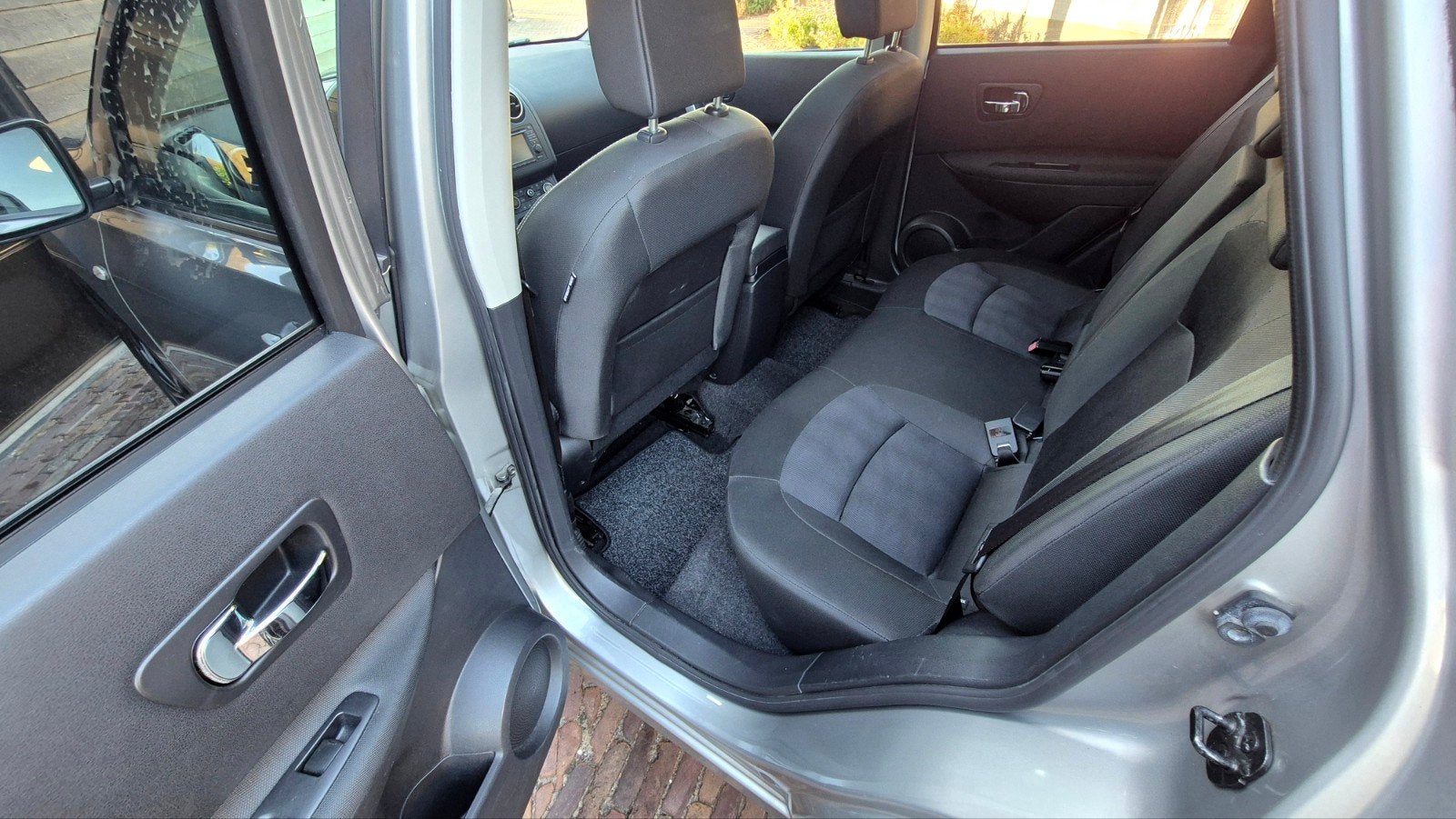 Foto 10 van Nissan Qashqai 1.6 2012 Grijs/Connect Edition/Pano/ Inruil m
