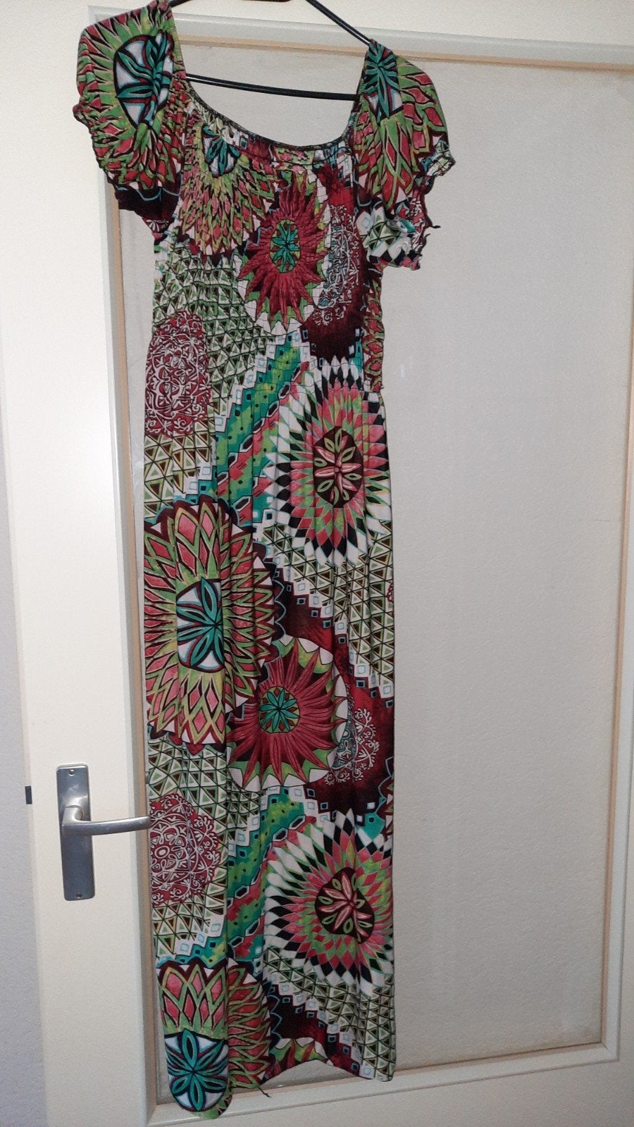 Zomerse maxi-jurk met kleurrijke print xl, Ophalen of Verzenden, Maat 42/44 (L), Meerkleurig, Onder de knie