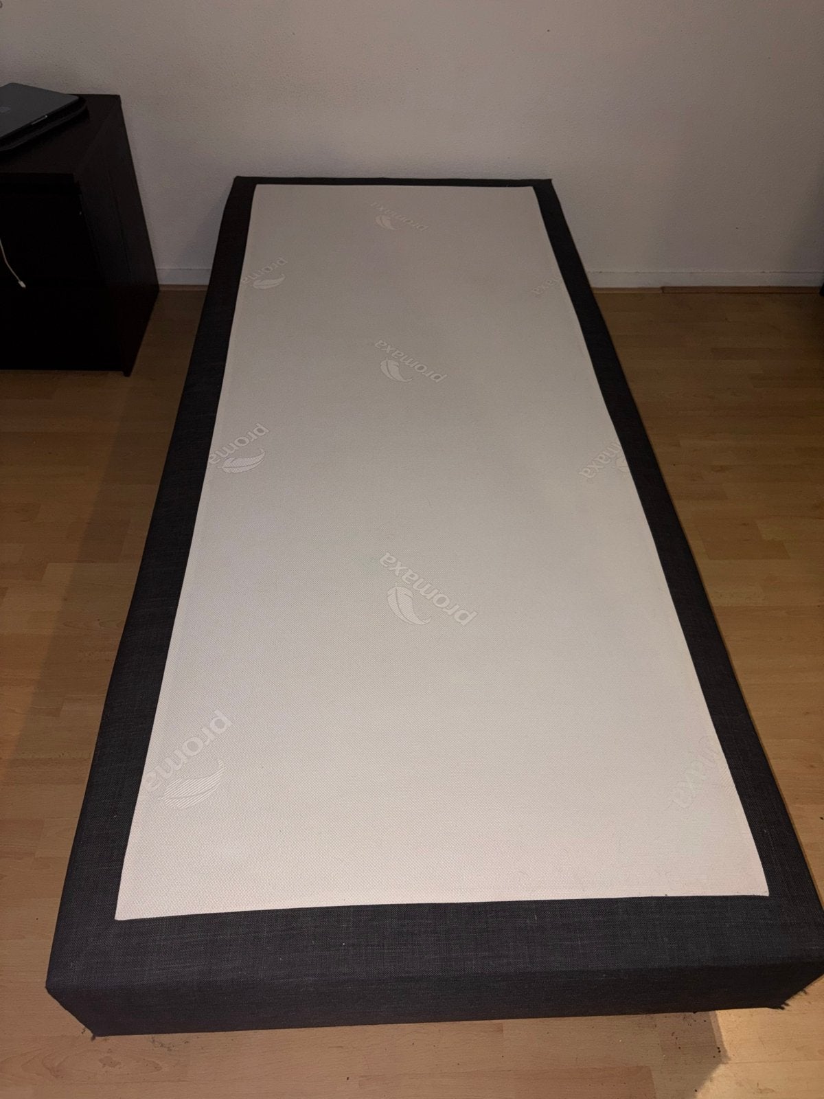 Eenpersoons boxspring, 90 cm, Eenpersoons, Ophalen of Verzenden, Zo goed als nieuw