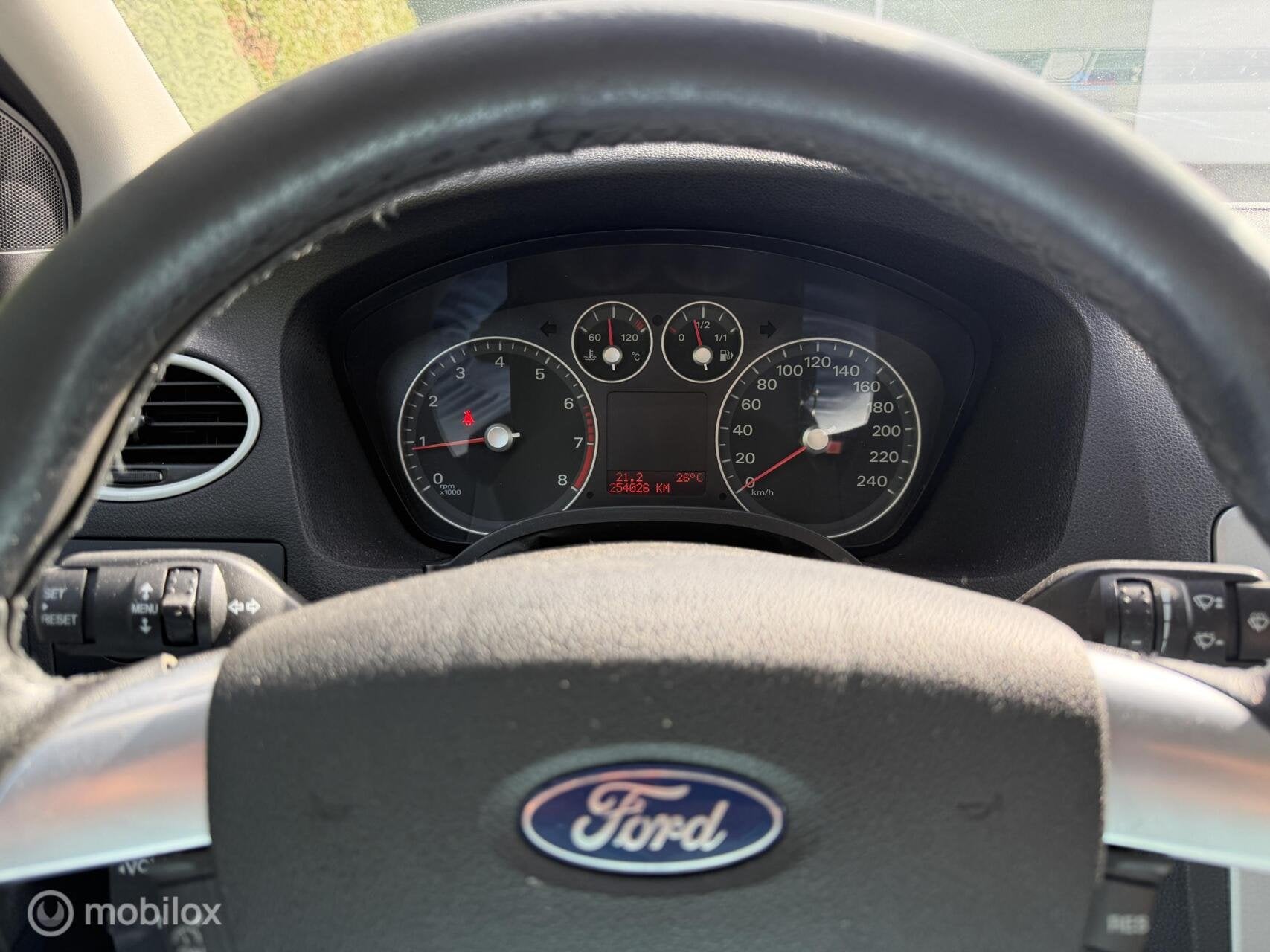 Foto 9 van Ford Focus Wagon 1.6-16V Koude Airco Cruise Distributie verv