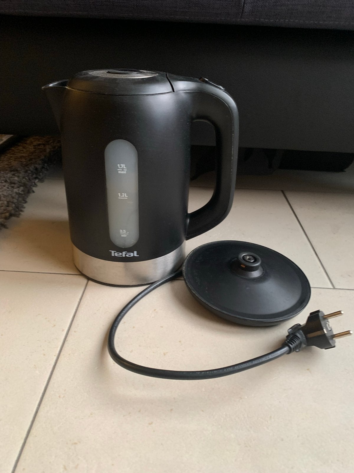 Tefal waterkoker - Zwart - 1.7L, 1 tot 2 liter, Ophalen, Gebruikt, Draadloos