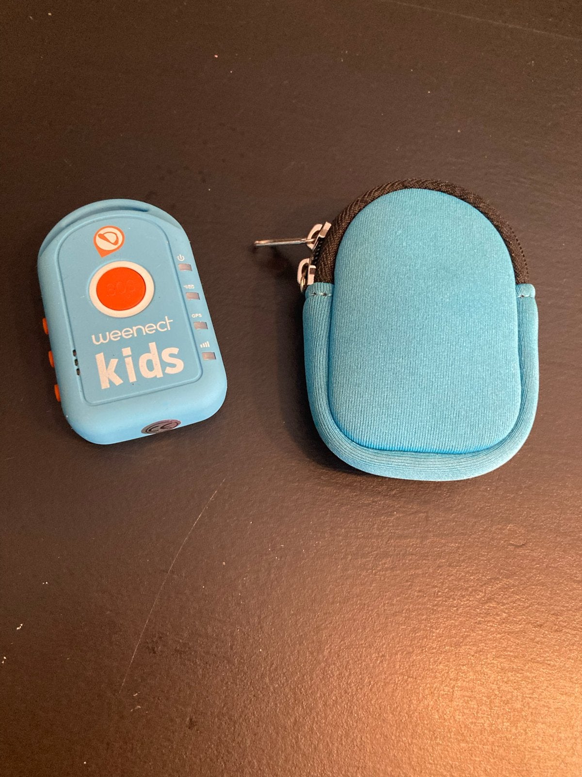 Weenect Kids GPS-tracker WE202 voor kinderen met hoesje, Ophalen of Verzenden, Gebruikt
