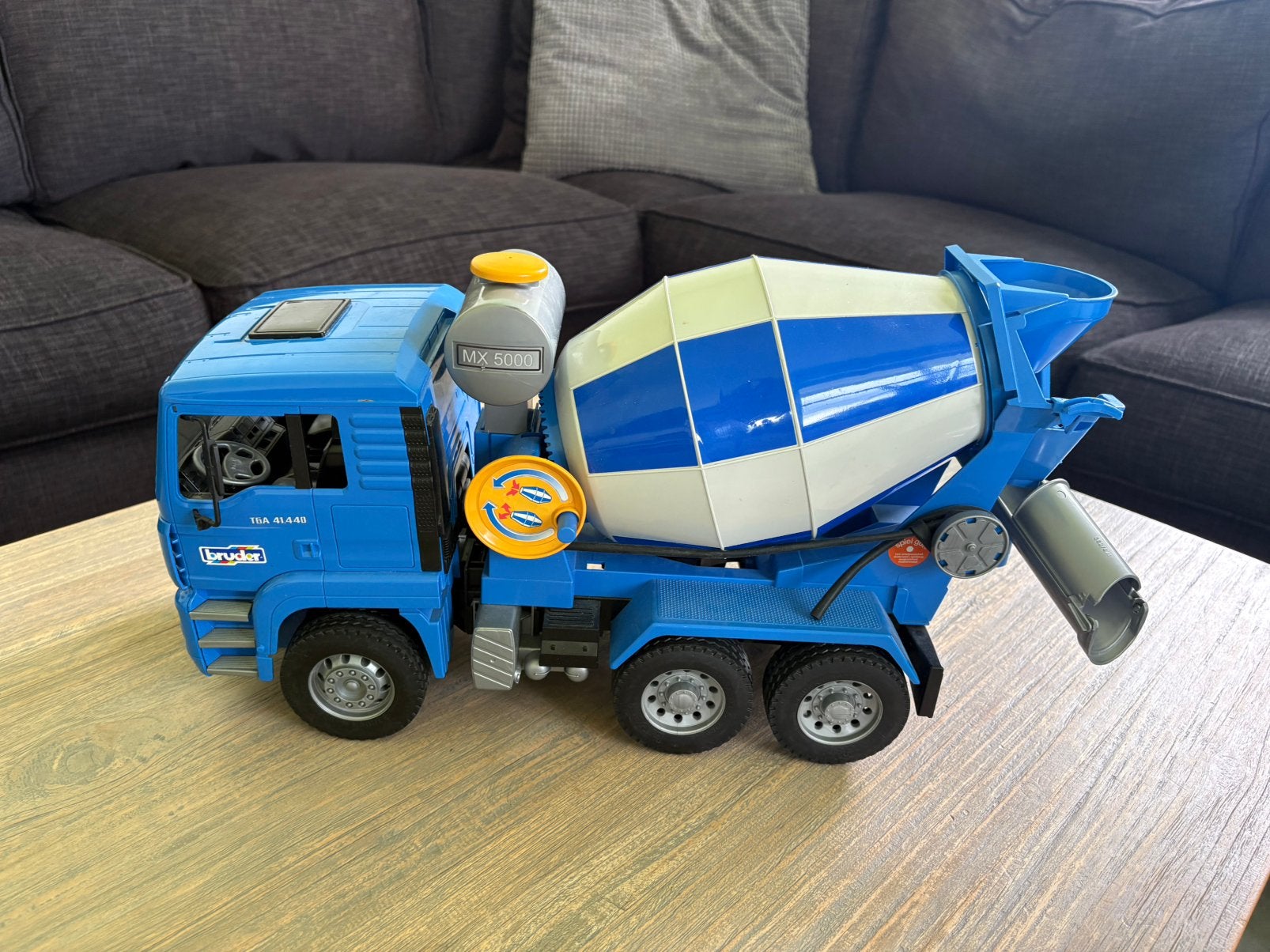 Bruder cementwagen speelgoed, Ophalen, Zo goed als nieuw