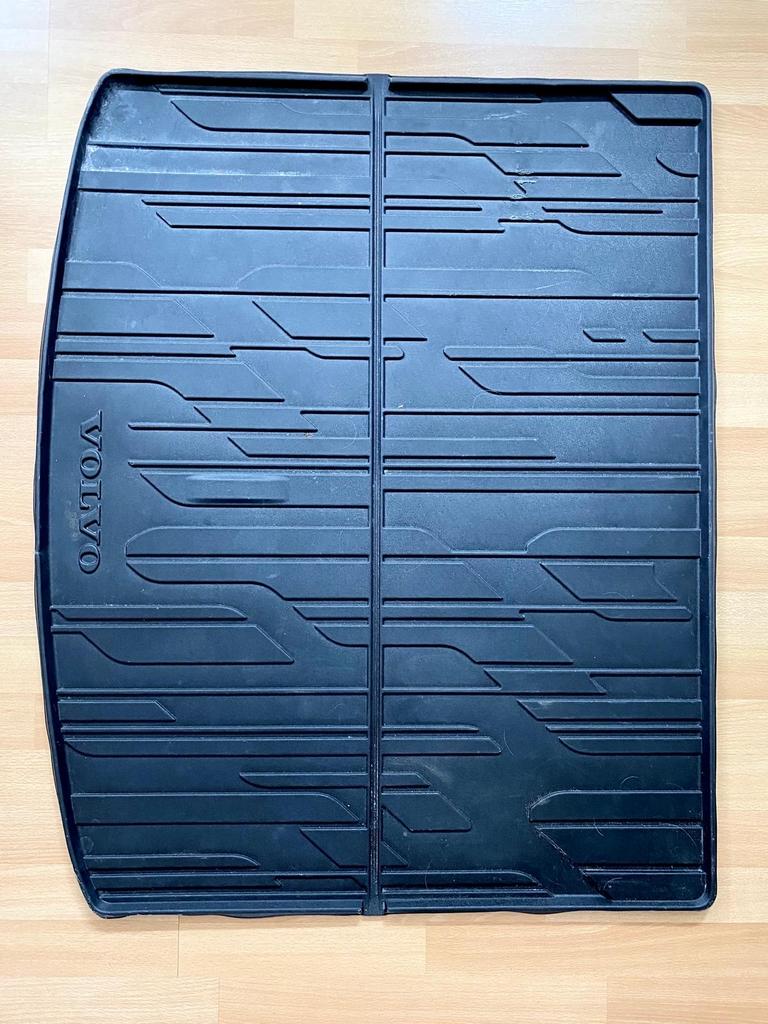 Volvo v40 kofferbakmat, Ophalen, Zo goed als nieuw