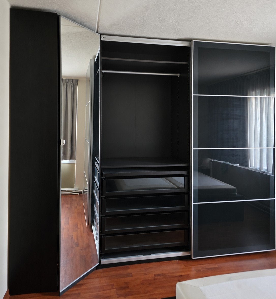 Ikea Kledingkast 3-delig Zwart met Schuifdeuren, Huis en Inrichting, Ophalen, Overige materialen, Gebruikt, 200 cm of meer