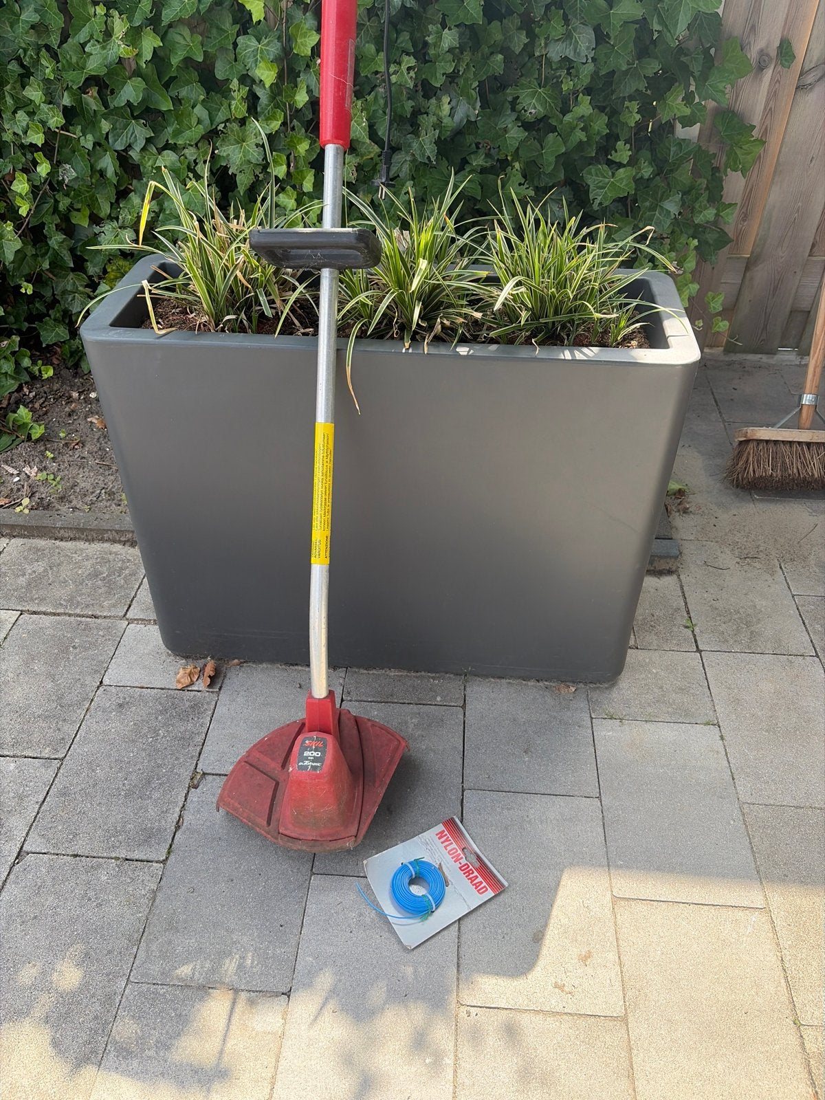 Elektrische grastrimmer met nylon draad, Ophalen, Cirkelmaaier, Gebruikt, Elektrische grasmaaier