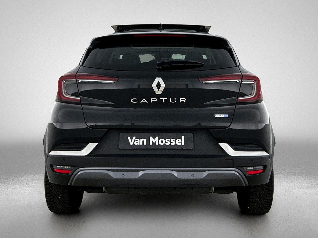 Renault Captur 1.6 E-Tech Plug-in Hybrid 160 Initiale Paris, Gebruikt, 4 cilinders, Zwart, Bedrijf