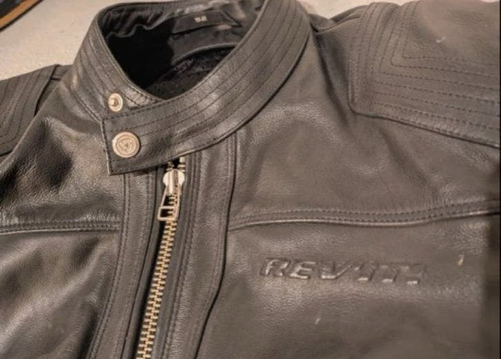 Mooie Rev'it leren motorjas zwart, maat 52, Motoren, Kleding | Motorkleding, Jas | leer, Heren, Tweedehands, Ophalen