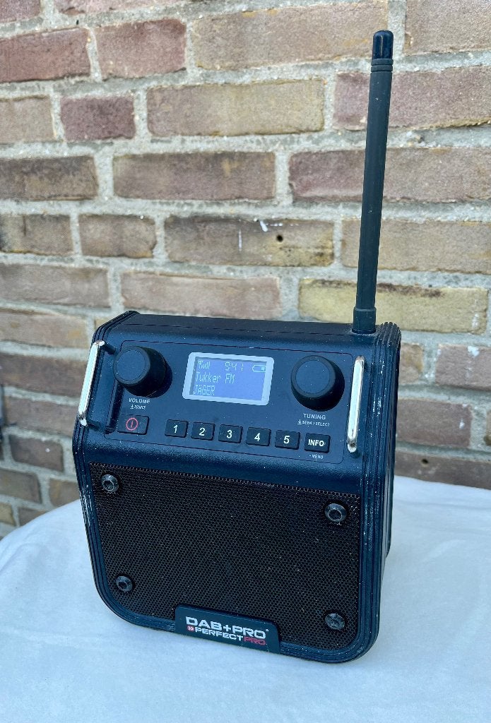 Perfectpro Dab Pro bouwradio, Audio, Tv en Foto, Radio's, Ophalen of Verzenden, Gebruikt, Bouwradio