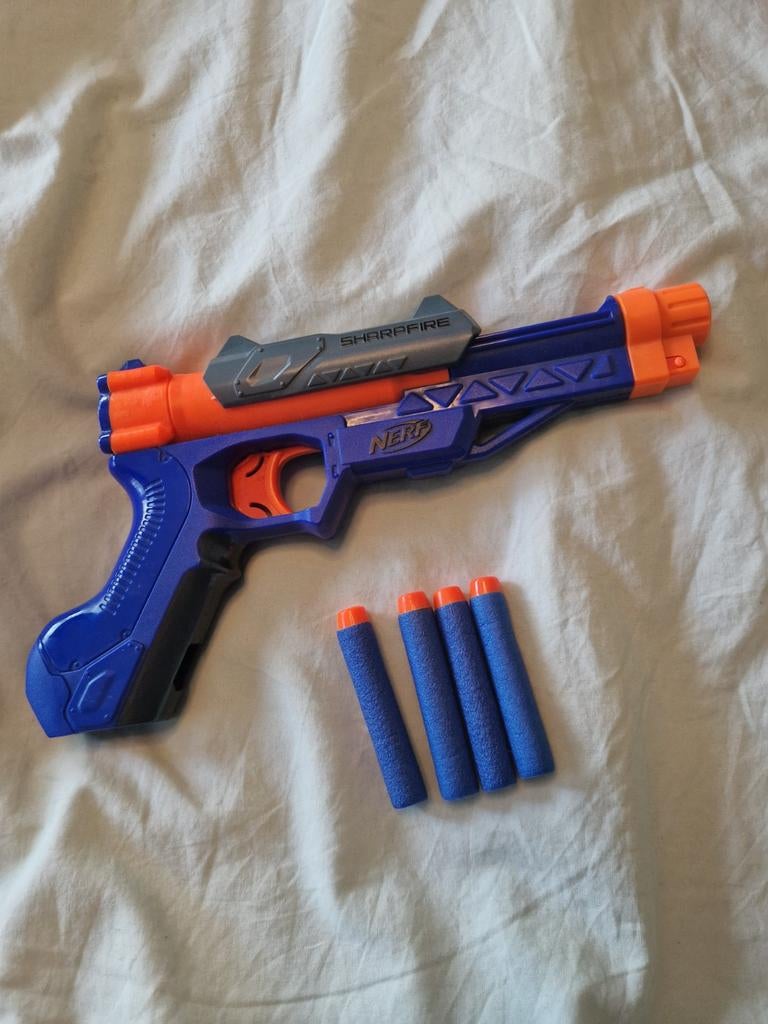 Nerf Sharpfire Blaster met 4 Darts, Ophalen of Verzenden, Zo goed als nieuw, Jongen of Meisje