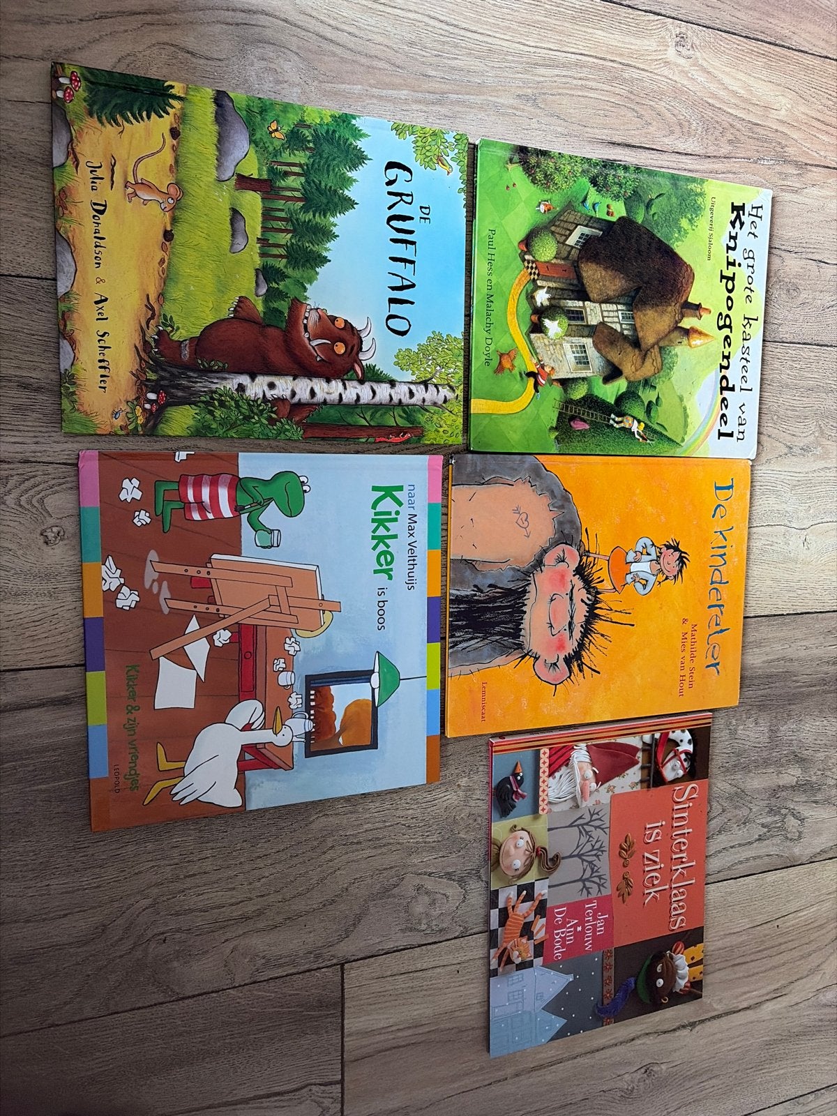 Kinderboeken: De Gruffalo, Kikker is boos, Sinterklaas is zi, Fictie algemeen, Jongen of Meisje, Voorleesboek, 4 jaar