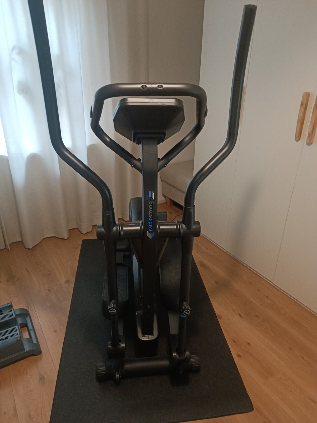 Crosstrainer EX40 zwart. Maar twee maanden oud!!!, Sport en Fitness, Ophalen, Zo goed als nieuw, Crosstrainer