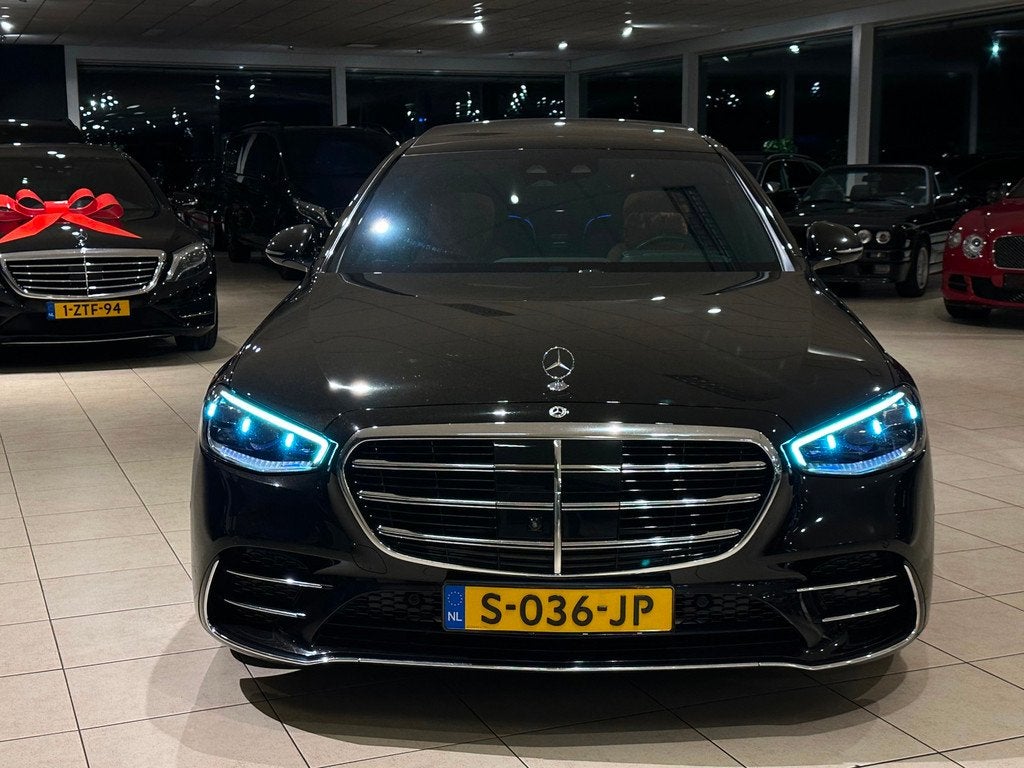 Mercedes-Benz S-klasse S580 e 4MATIC Lang AMG Line|MANUFAKTU, Auto's, Mercedes-Benz, Automaat, Gebruikt, Euro 6, Zwart