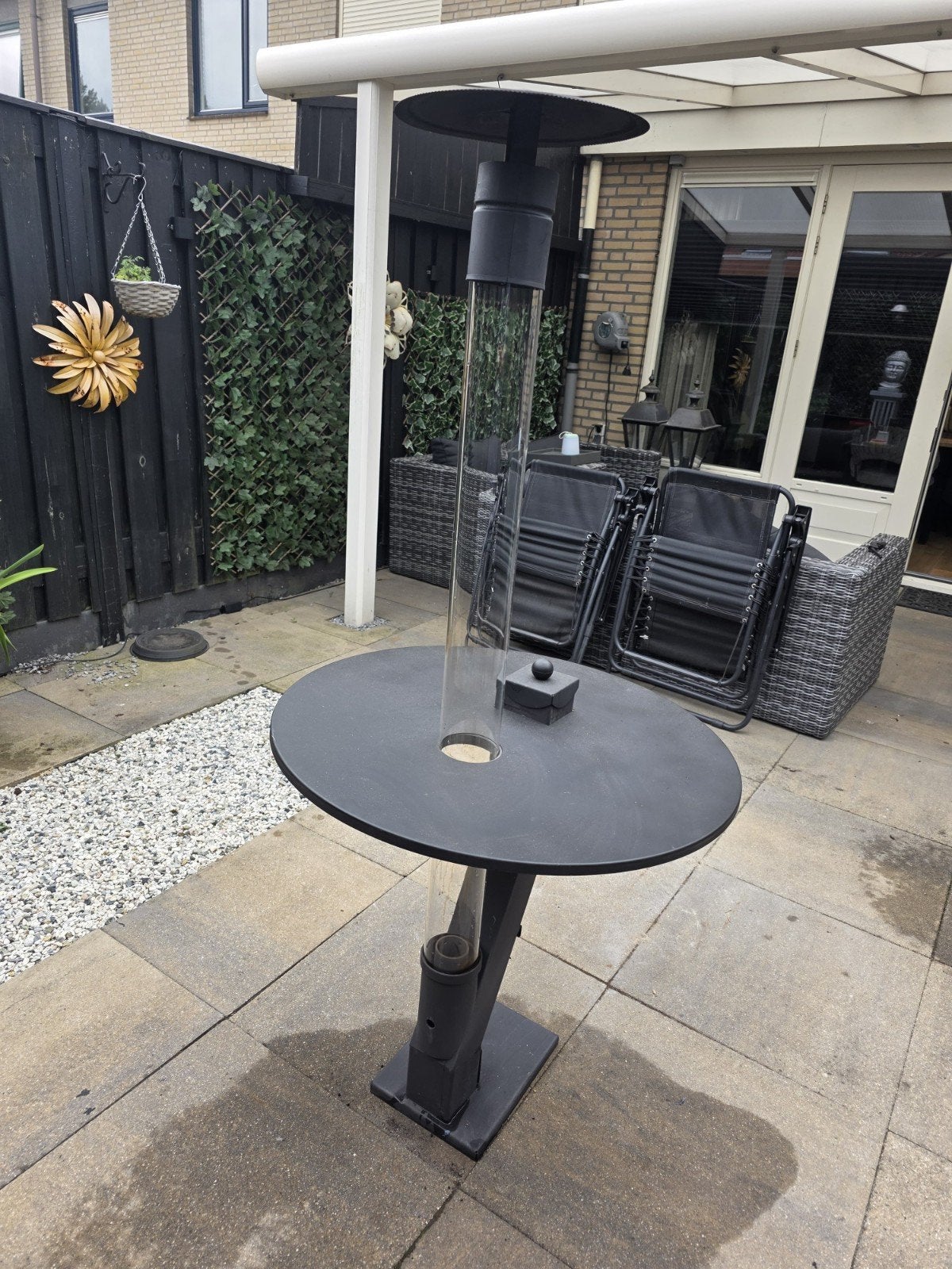 Pelletkachel met tafelblad, Ophalen