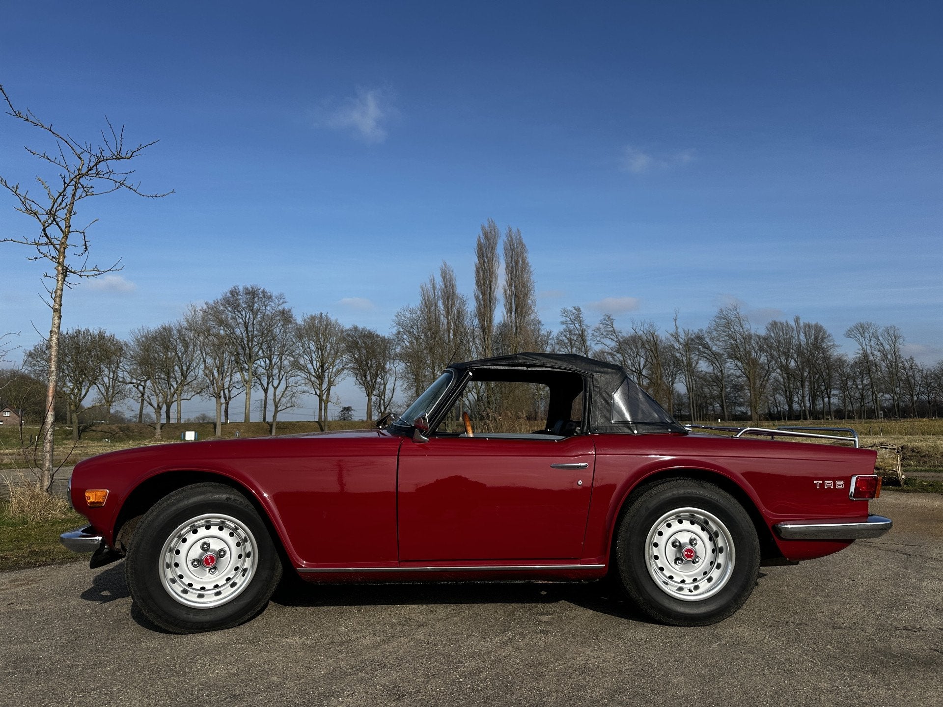 Triumph TR6 (bj 1973), foto 4