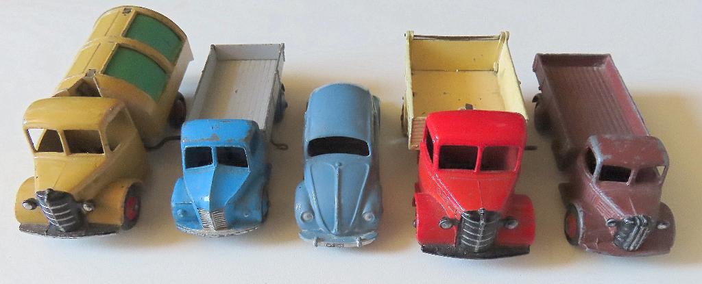 Uit inboedel: 5 x Dinky Toys , incl verzenden, Verzenden, Zo goed als nieuw, Auto, Dinky Toys