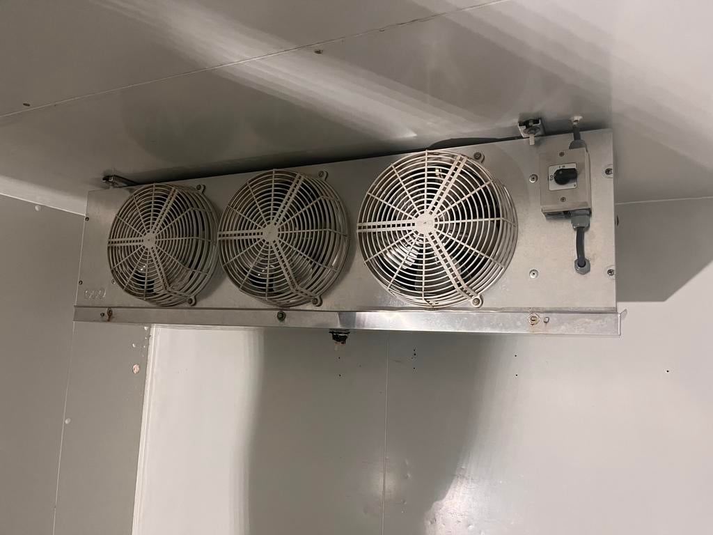 Eco CTE052-8ED verdamper, Ophalen, Zonder vriesvak, 200 liter of meer, 160 cm of meer