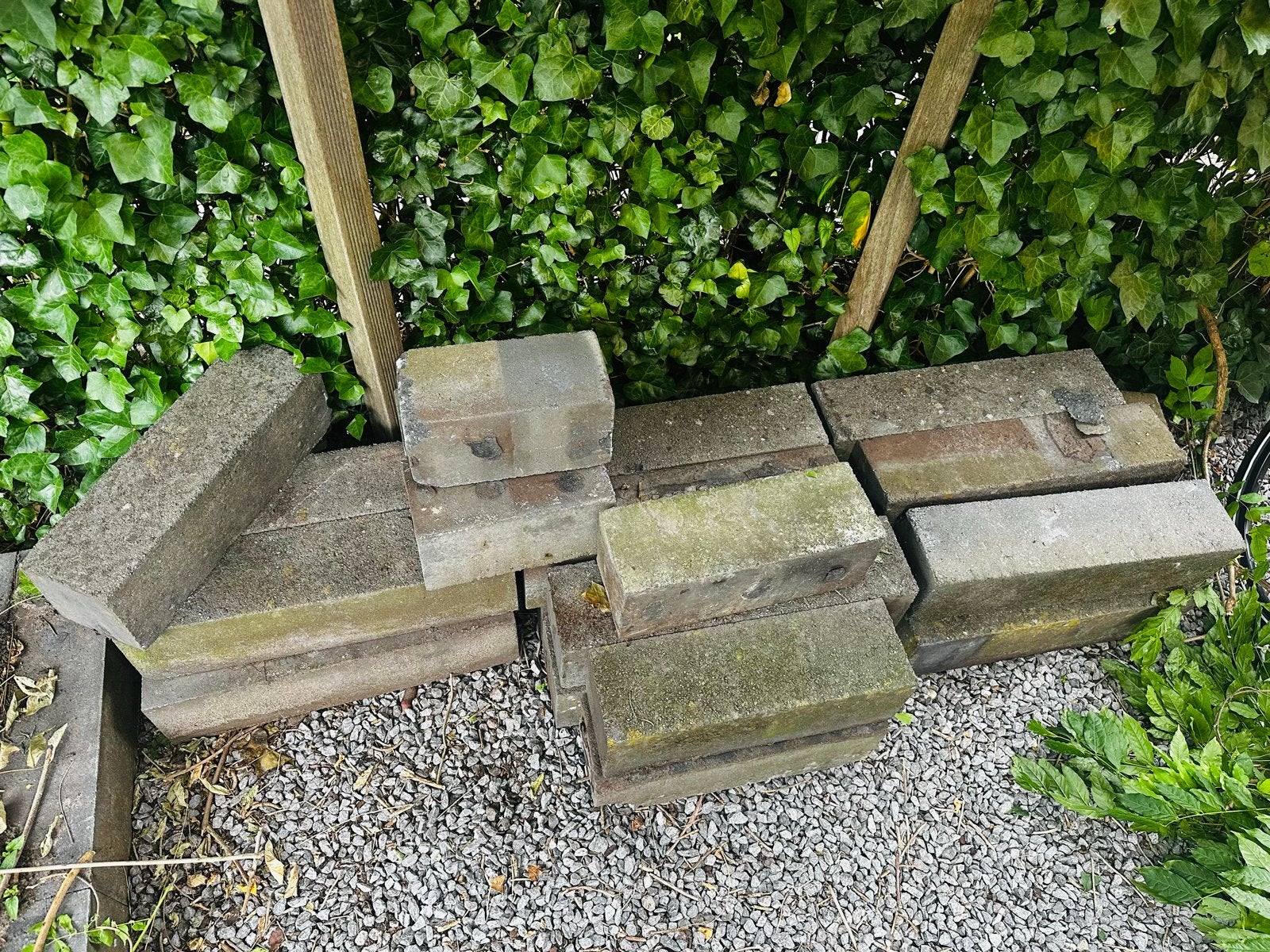 16+ Stuks gebruikte betonnen stenen 15x15x60 cm, Doe-het-zelf en Verbouw, Metselstenen, Ophalen, Gebruikt, Beton