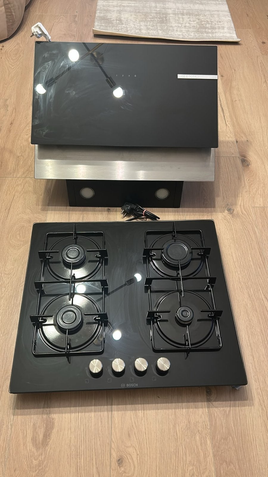 Bosch gaskookplaat en afzuigkap - Zo goed als nieuw, Ophalen, 60 cm of meer, 4 kookzones, Zo goed als nieuw