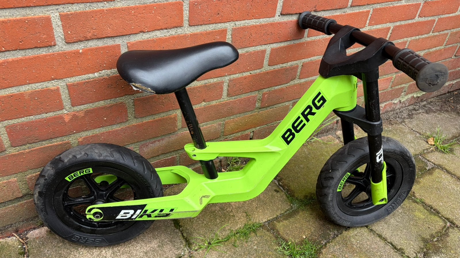 Berg Biky Mini 10” Loopfiets, Ophalen, Zo goed als nieuw, Loopfiets