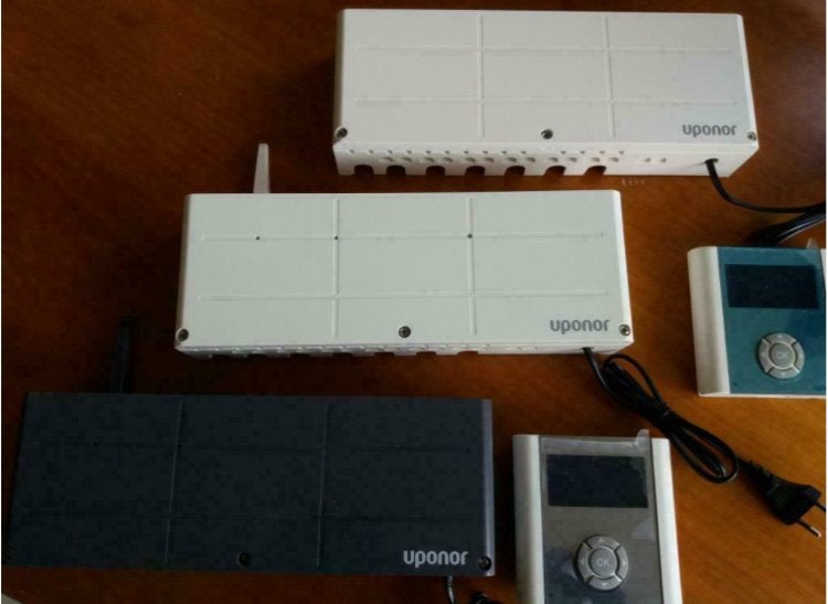 Reparatie UPONOR modules elektronica, Ophalen, Zo goed als nieuw