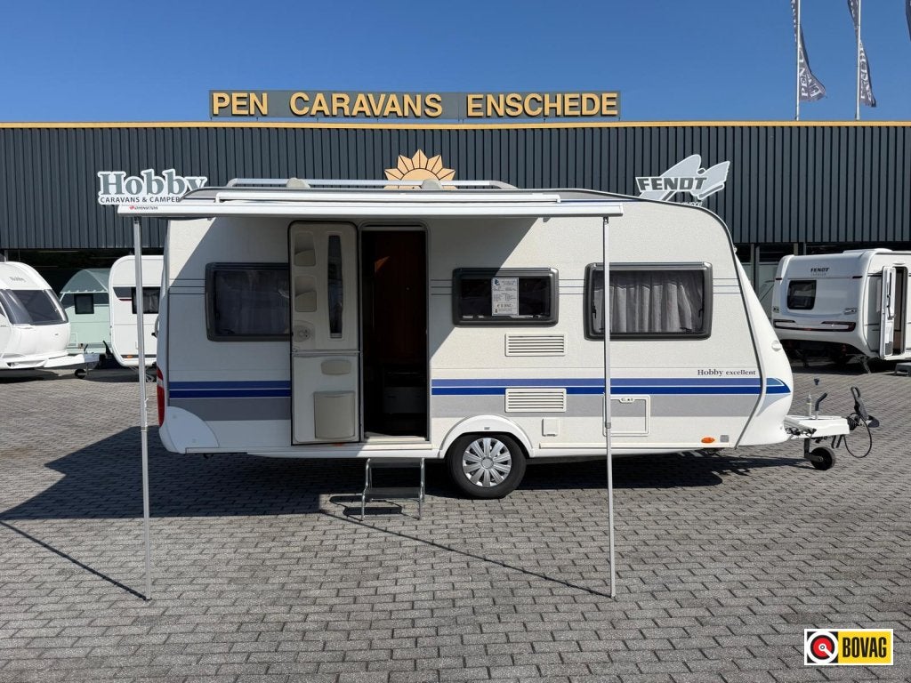 Hobby Excellent 455 UF Met casette Luifel!, Caravans en Kamperen, Rondzit, Bedrijf, 4 tot 5 meter, Tot en met 4