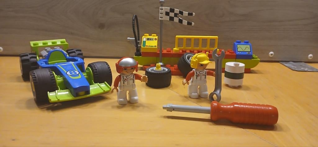 Duplo 6143 Toolo Raceteam, Ophalen of Verzenden, Zo goed als nieuw, Compleet, Duplo