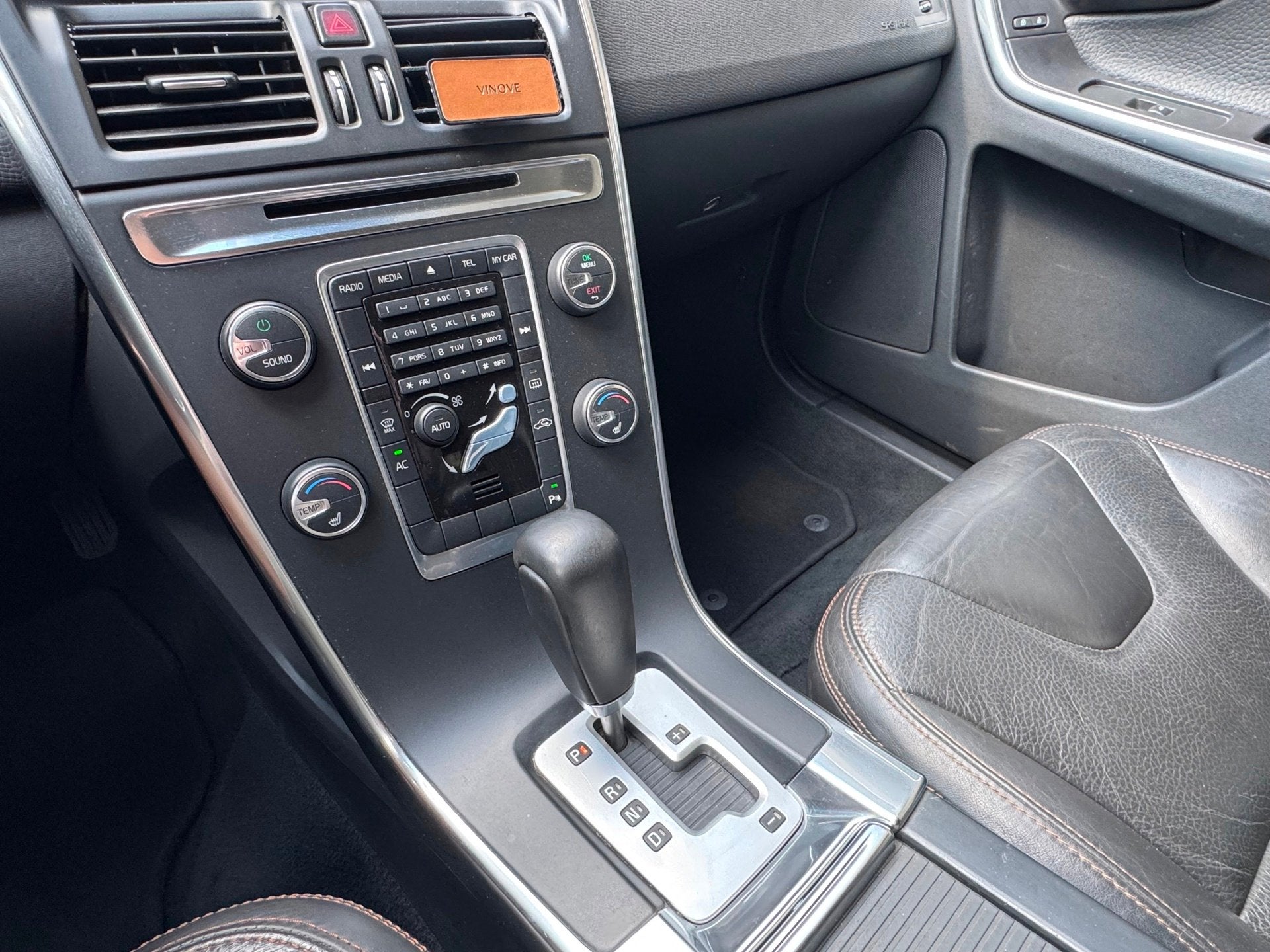 Foto 20 van Volvo XC60 2.0 T5 |LEES TEKST|