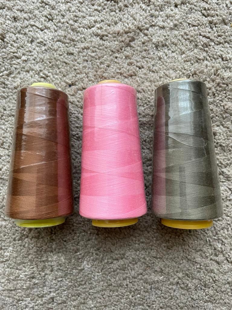 3 Stuks Naaigaren Nieuw., Verzenden, Nieuw, Garen of Naald(en)